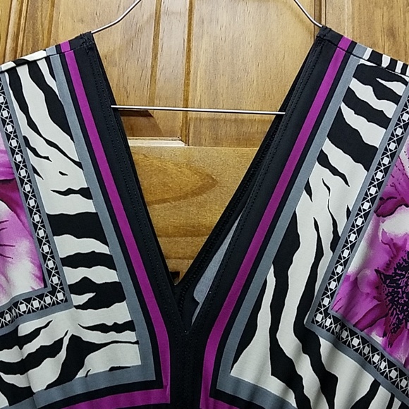 Dress - Picture 2 of 5